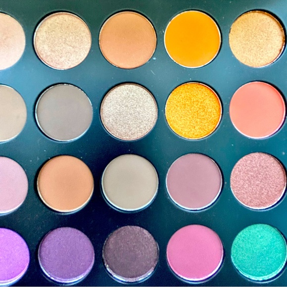 Morphe Jaclyn Hill Favorites eyeshadow palette - Picture 7 of 9